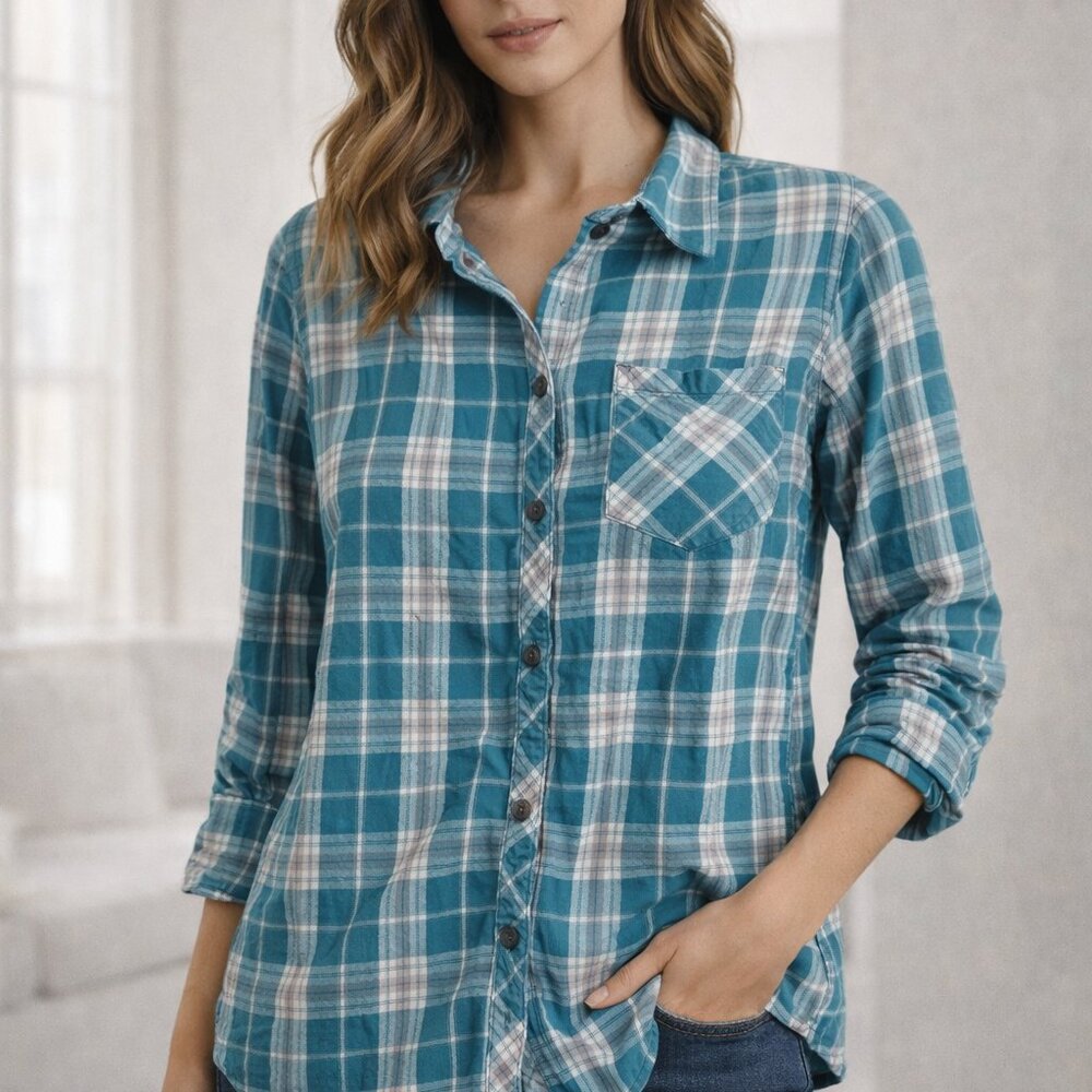 Women's Blue Mountain Button Down Flannel Blue/Green Checked Shirt M